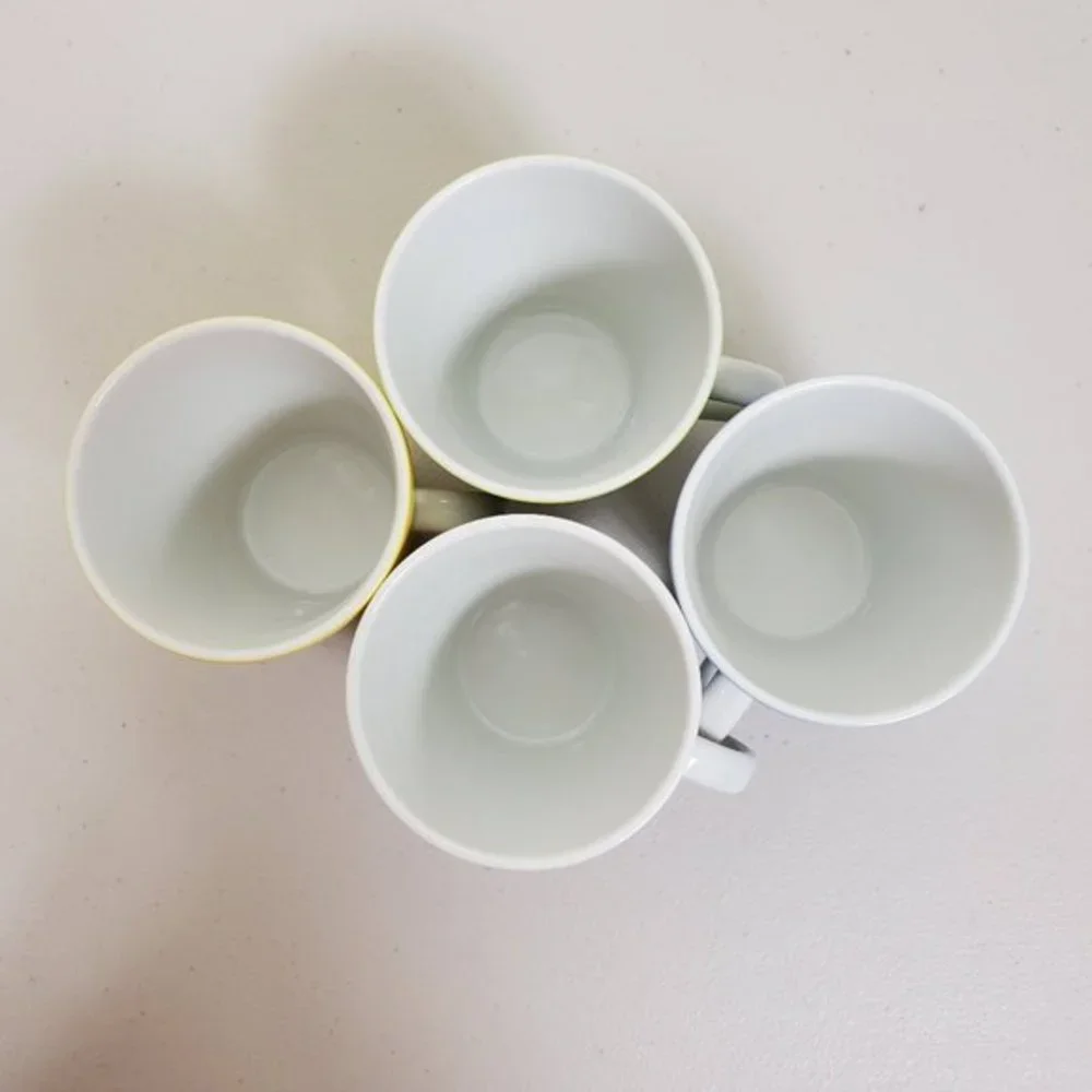 Williams Sonoma Mugs Pastel Colors Set of‎ 4
